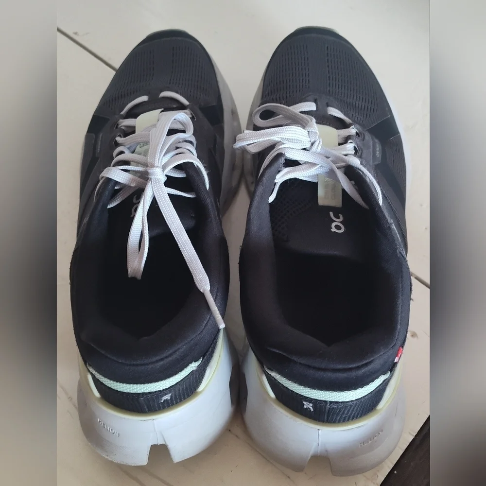 On Running Cloudrunner 2 | Women's | Blue Grey | 9.5